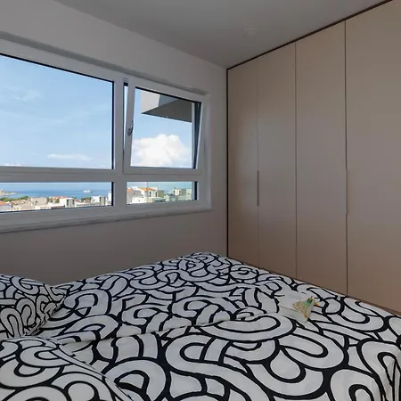 Luxury Narona Sea&city View * Макарска